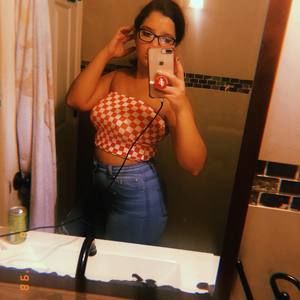 Meet your Posher, Iris